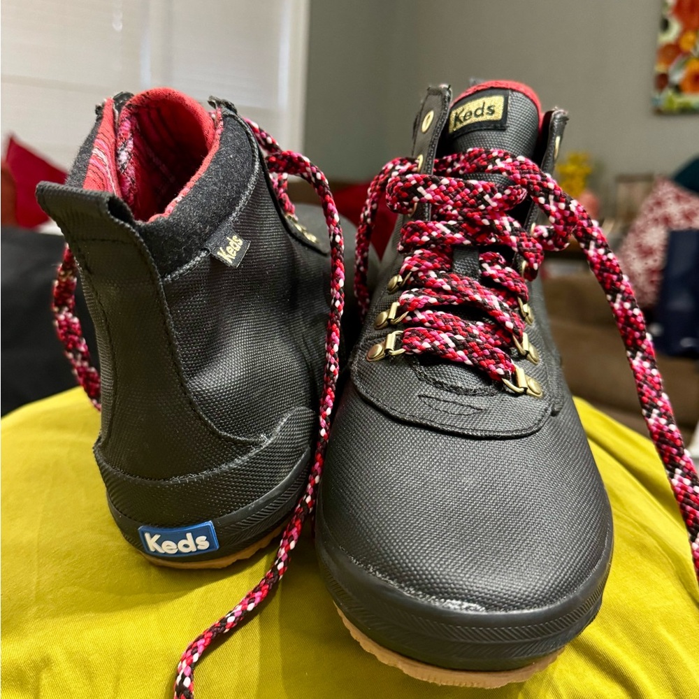 Keds Kids Black Sneakers with Red Laces